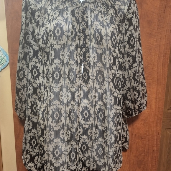 Faded Glory L (12-14) Black Combo Ikat Print Peasant Blouse Tunic Top - Picture 7 of 15